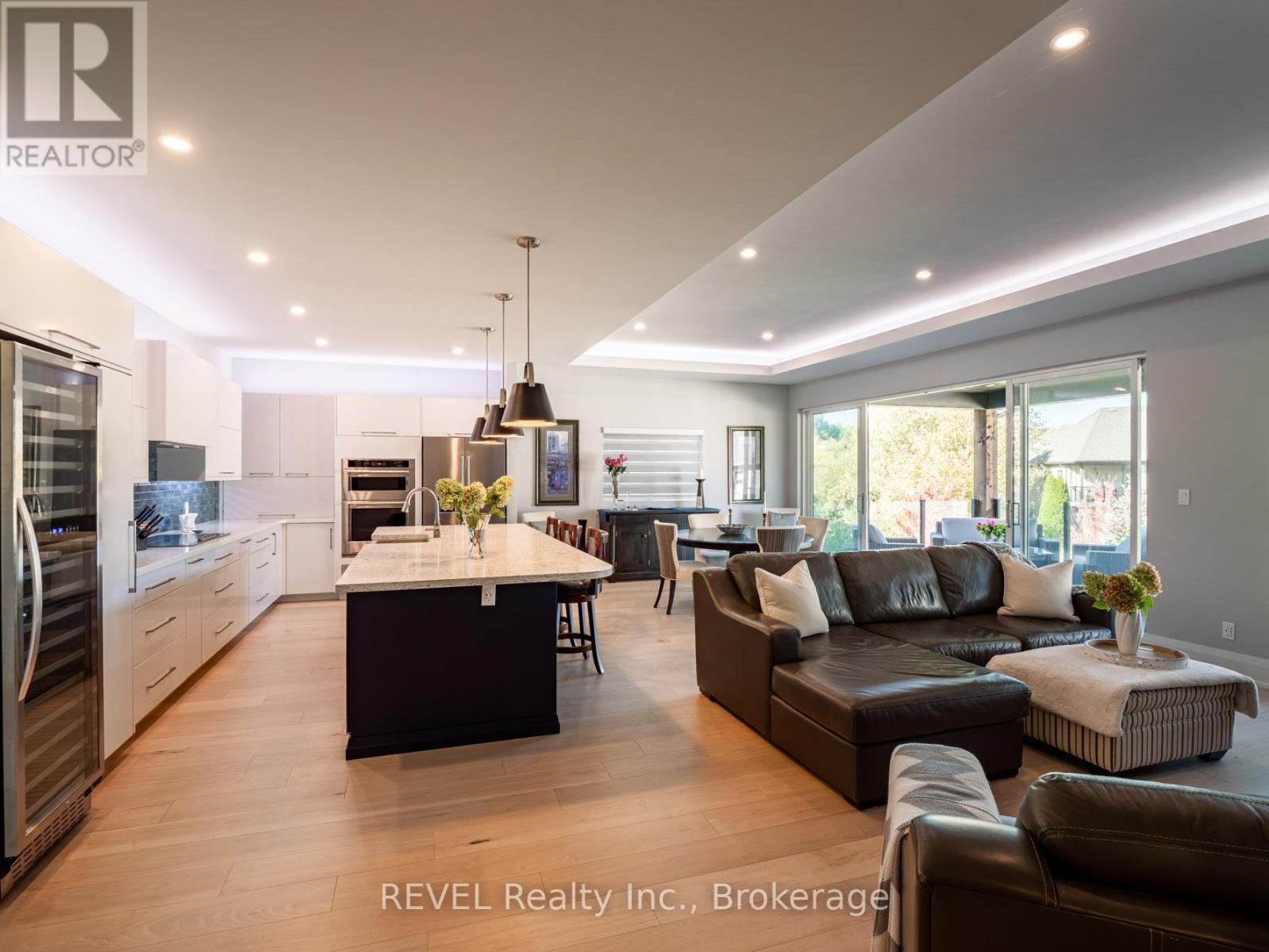 2 Fedorkow Lane, Niagara-On-The-Lake, Ontario  L0S 1P0 - Photo 18 - X12940376