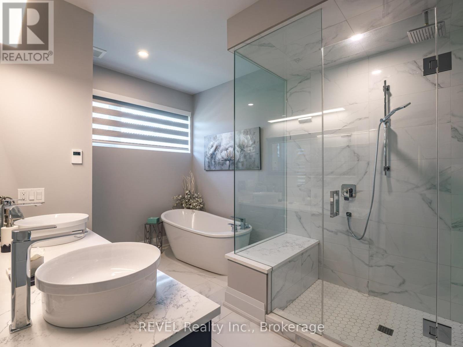 2 Fedorkow Lane, Niagara-On-The-Lake, Ontario  L0S 1P0 - Photo 26 - X12940376