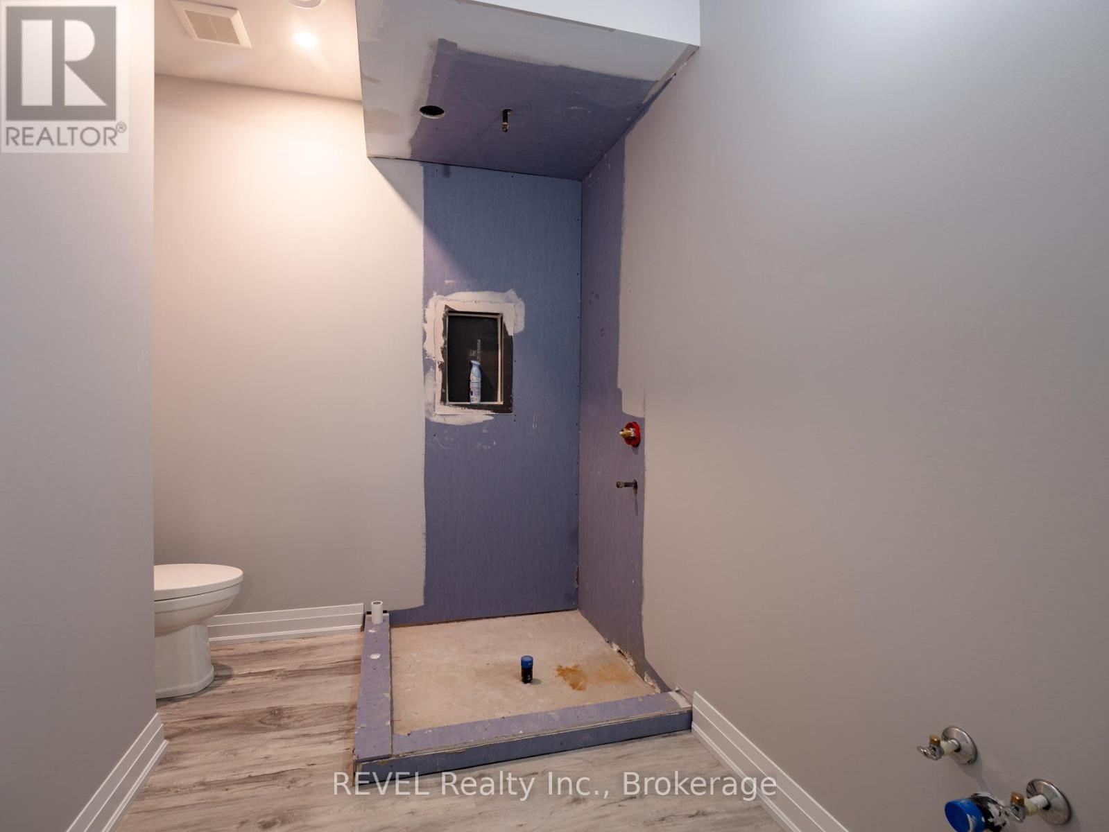 2 Fedorkow Lane, Niagara-On-The-Lake, Ontario  L0S 1P0 - Photo 35 - X12940376