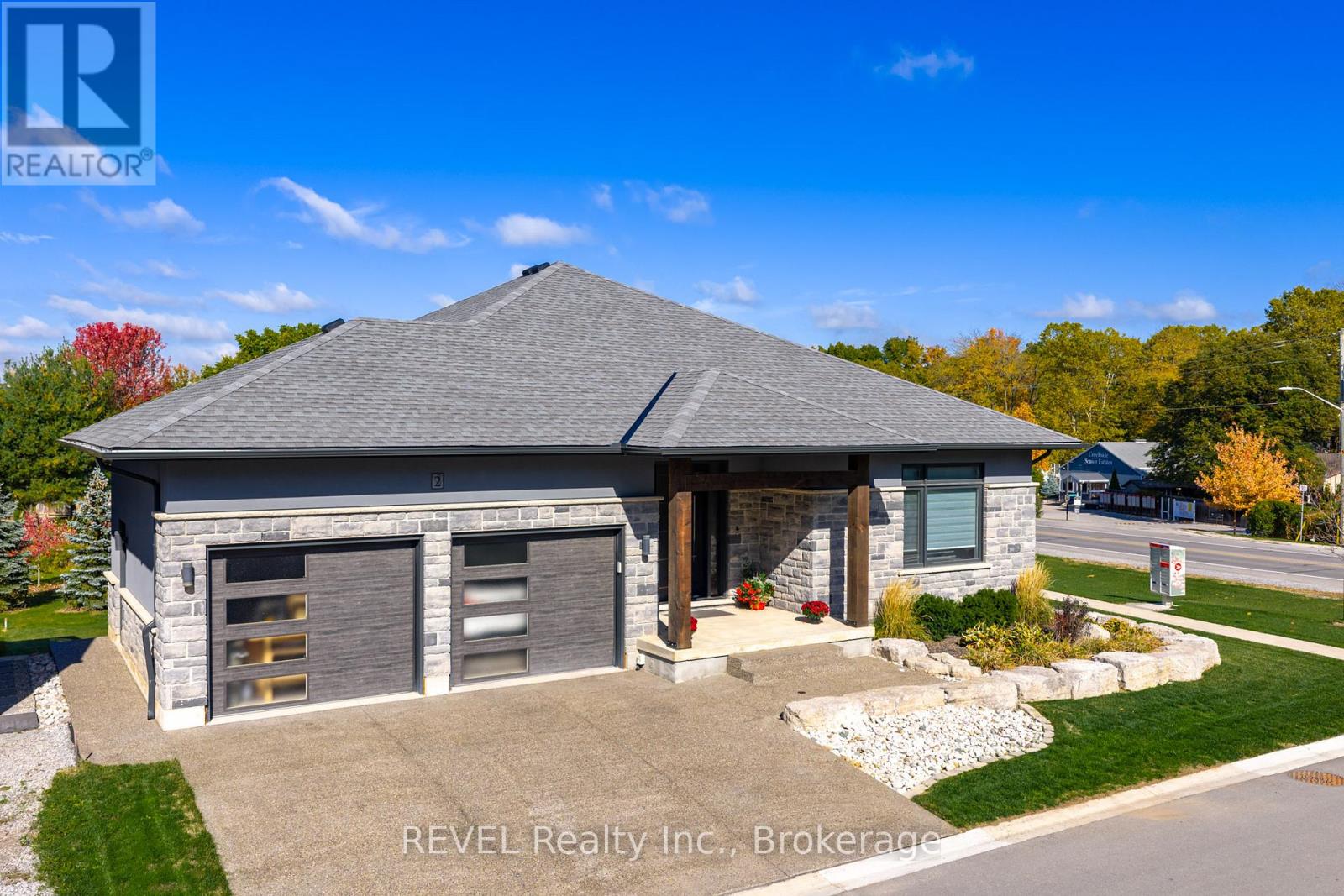 2 Fedorkow Lane, Niagara-On-The-Lake, Ontario  L0S 1P0 - Photo 43 - X12940376