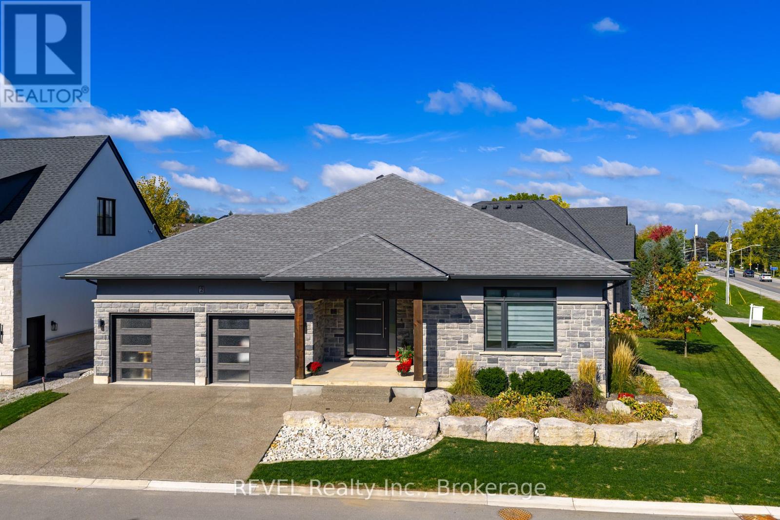2 Fedorkow Lane, Niagara-On-The-Lake, Ontario  L0S 1P0 - Photo 44 - X12940376