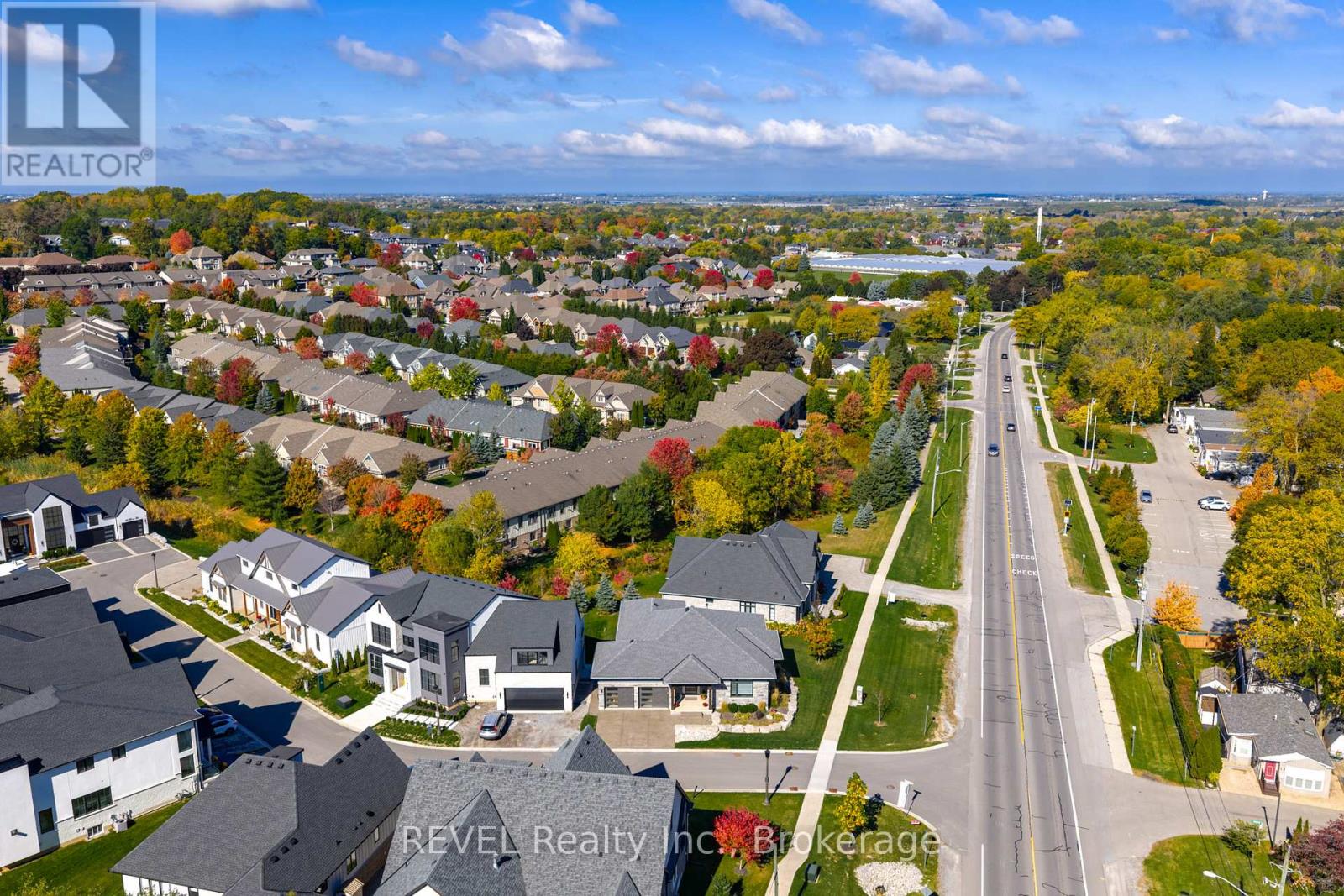 2 Fedorkow Lane, Niagara-On-The-Lake, Ontario  L0S 1P0 - Photo 47 - X12940376