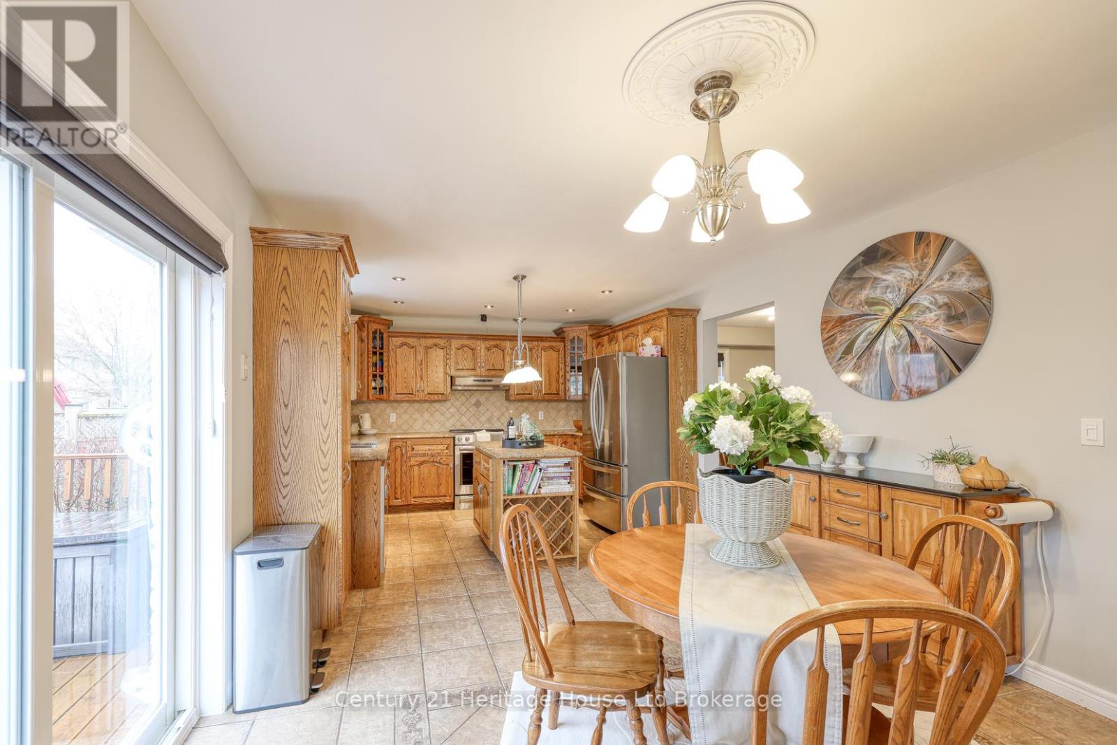 479 Ontario Street, Woodstock, Ontario N4V 1G7 - Photo 23 - X12940440