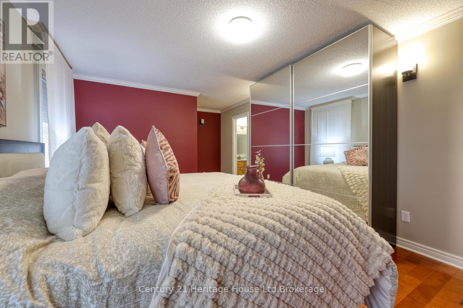 479 Ontario Street, Woodstock, Ontario N4V 1G7 - Photo 31 - X12940440