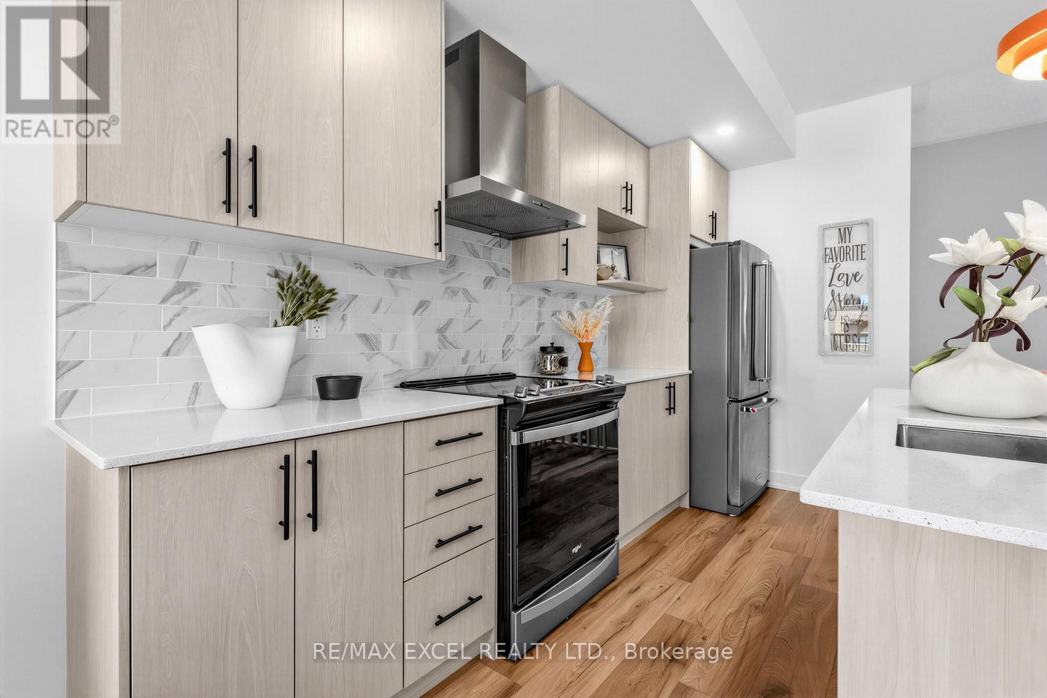 140 Covington Crescent, Whitchurch-Stouffville, Ontario  L4A 4W8 - Photo 12 - N12940292