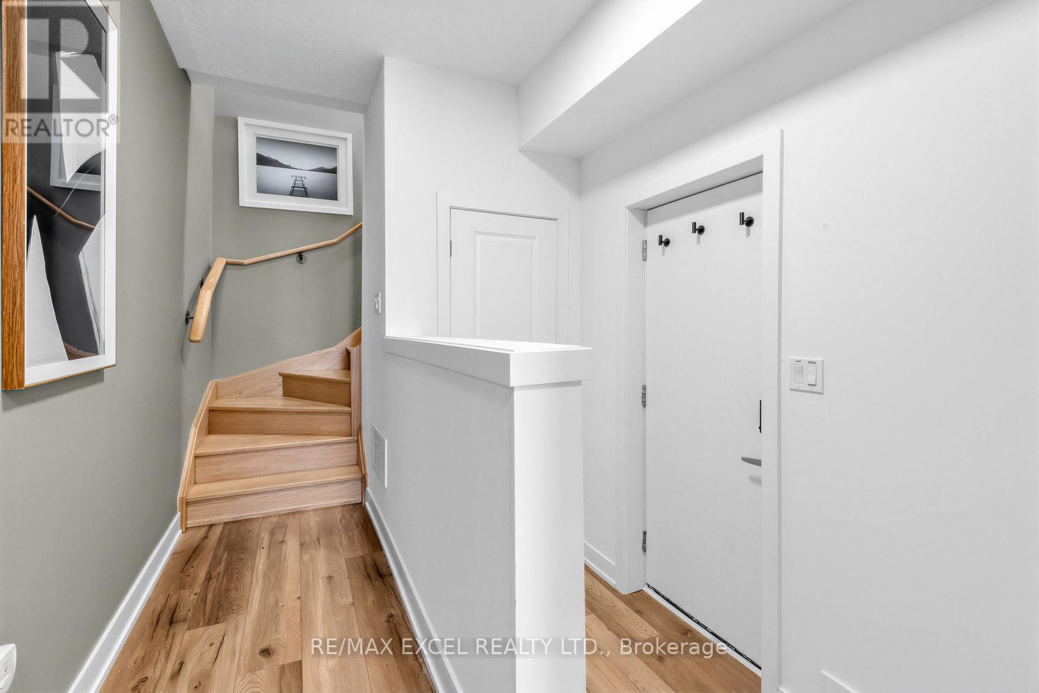 140 Covington Crescent, Whitchurch-Stouffville, Ontario  L4A 4W8 - Photo 4 - N12940292