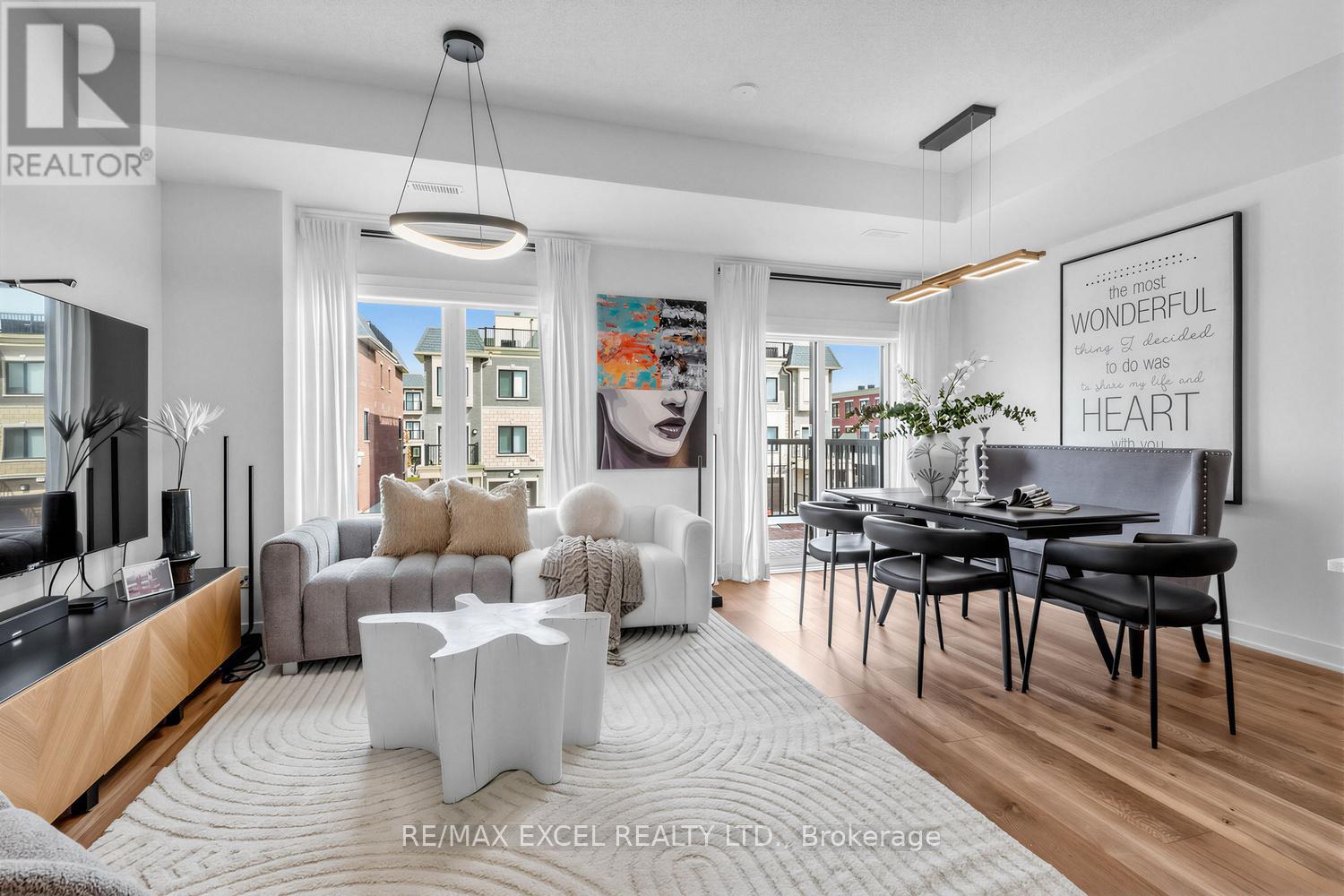 140 Covington Crescent, Whitchurch-Stouffville, Ontario  L4A 4W8 - Photo 5 - N12940292