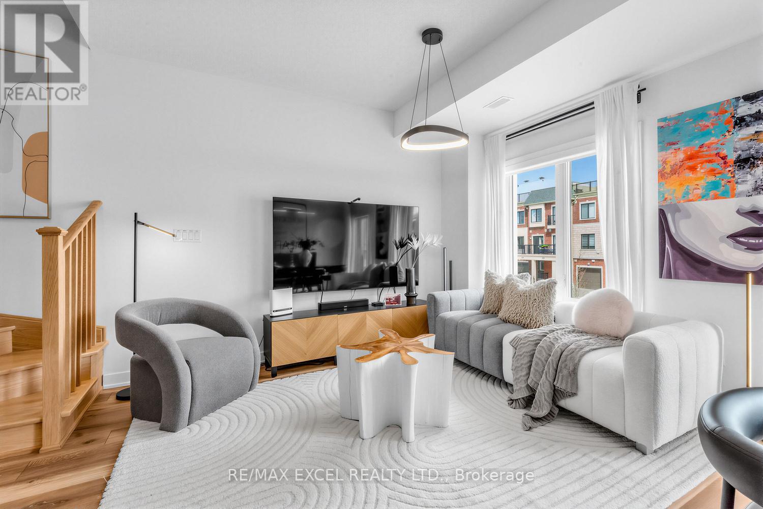 140 Covington Crescent, Whitchurch-Stouffville, Ontario  L4A 4W8 - Photo 6 - N12940292