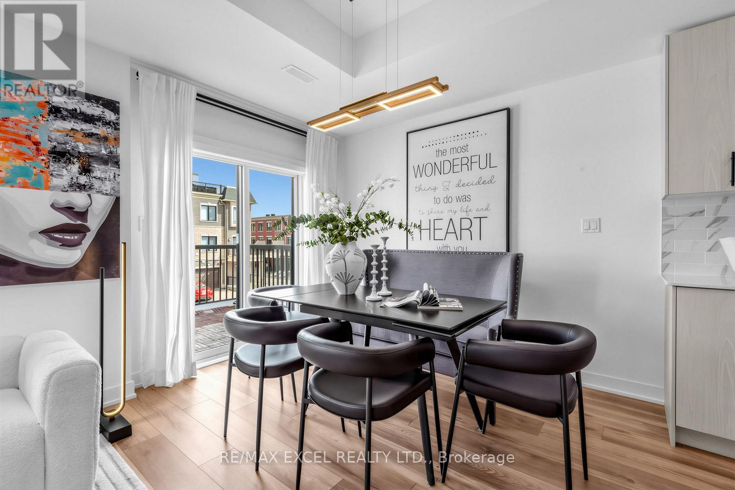 140 Covington Crescent, Whitchurch-Stouffville, Ontario  L4A 4W8 - Photo 7 - N12940292