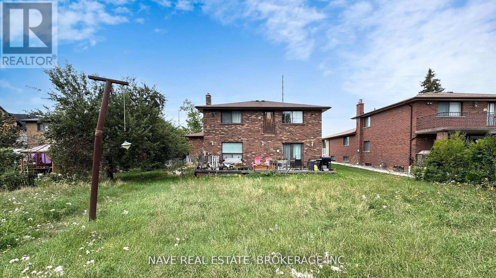 9747 Bathurst Street, Richmond Hill, Ontario  L4C 3X5 - Photo 43 - N12940302