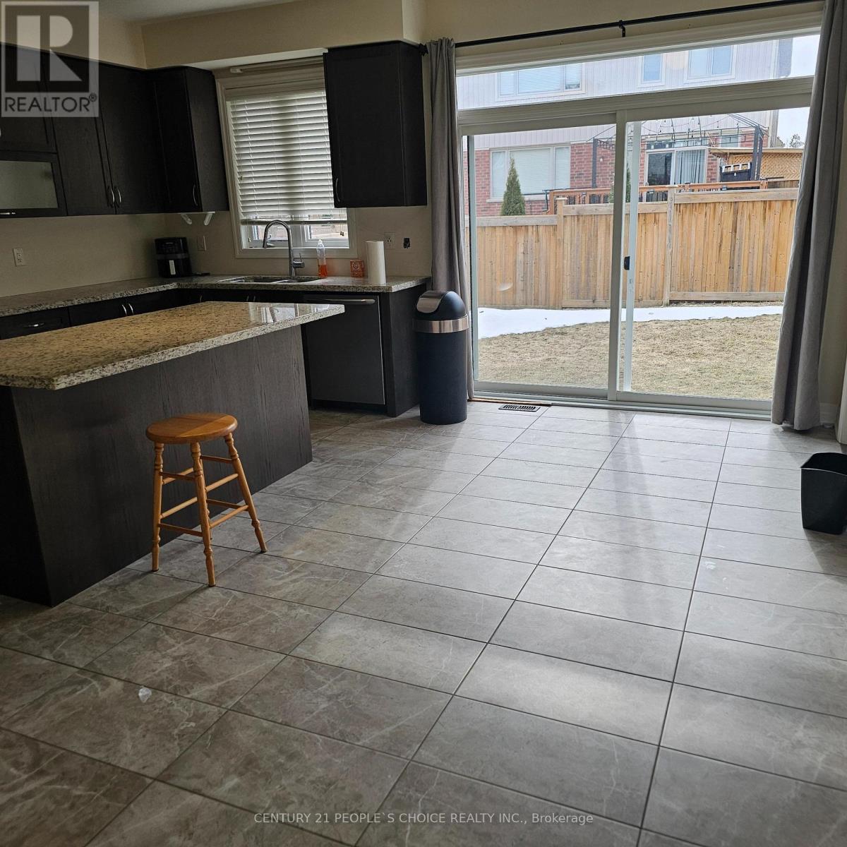 488 Greenwood Drive, Essa (Angus), Ontario  L0M 1B6 - Photo 9 - N12940312