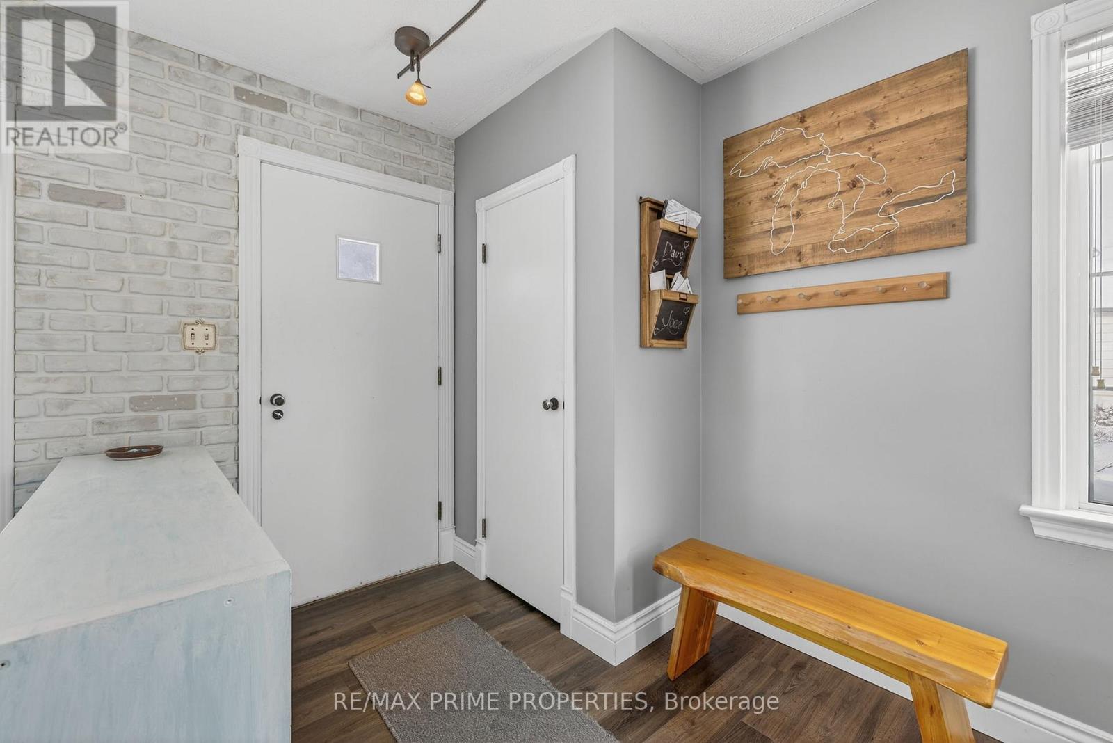 18979 Centre Street, East Gwillimbury, Ontario  L0G 1M0 - Photo 4 - N12940336