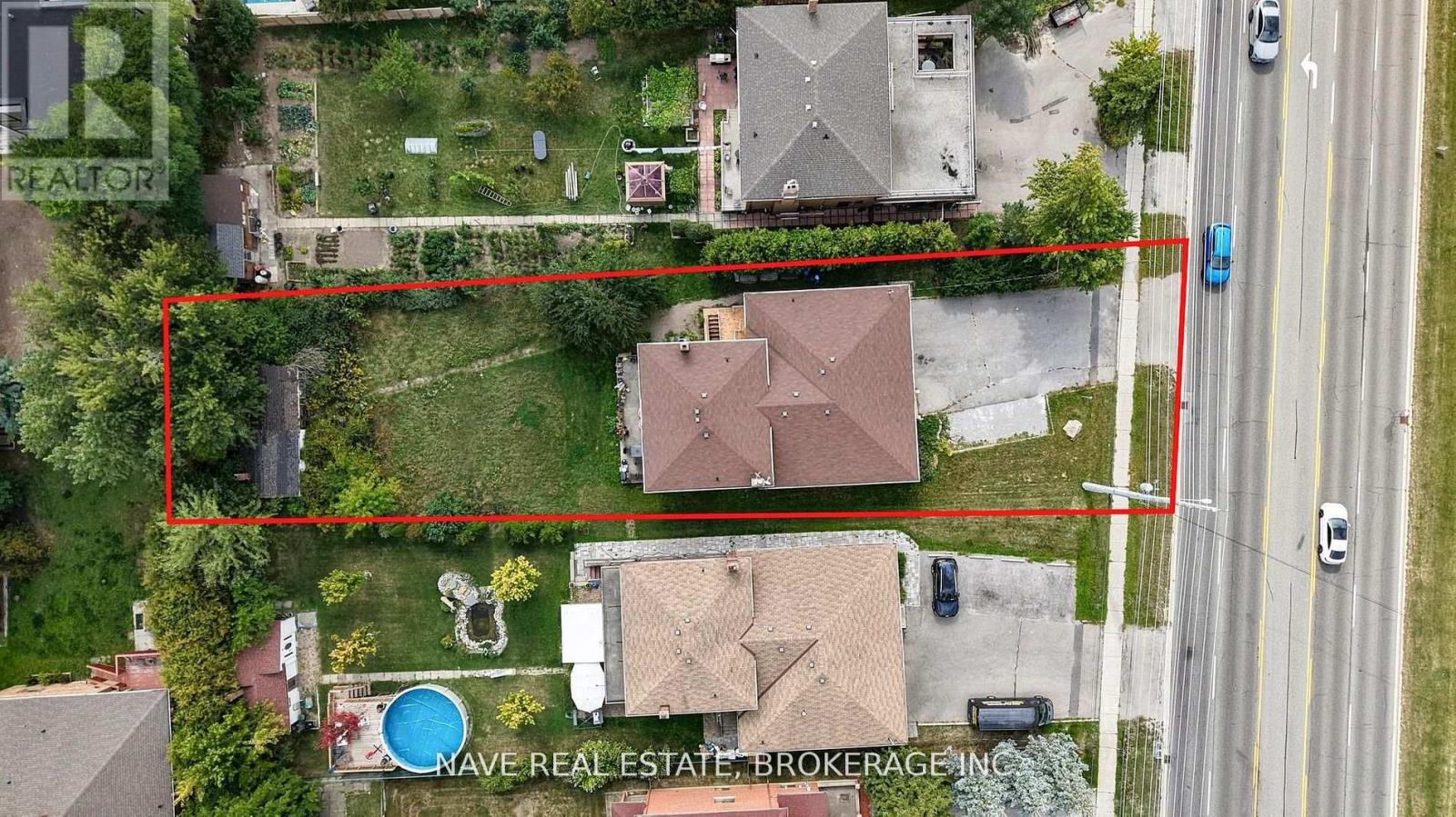 9747 Bathurst Street, Richmond Hill, Ontario  L4C 3X5 - Photo 2 - N12940342