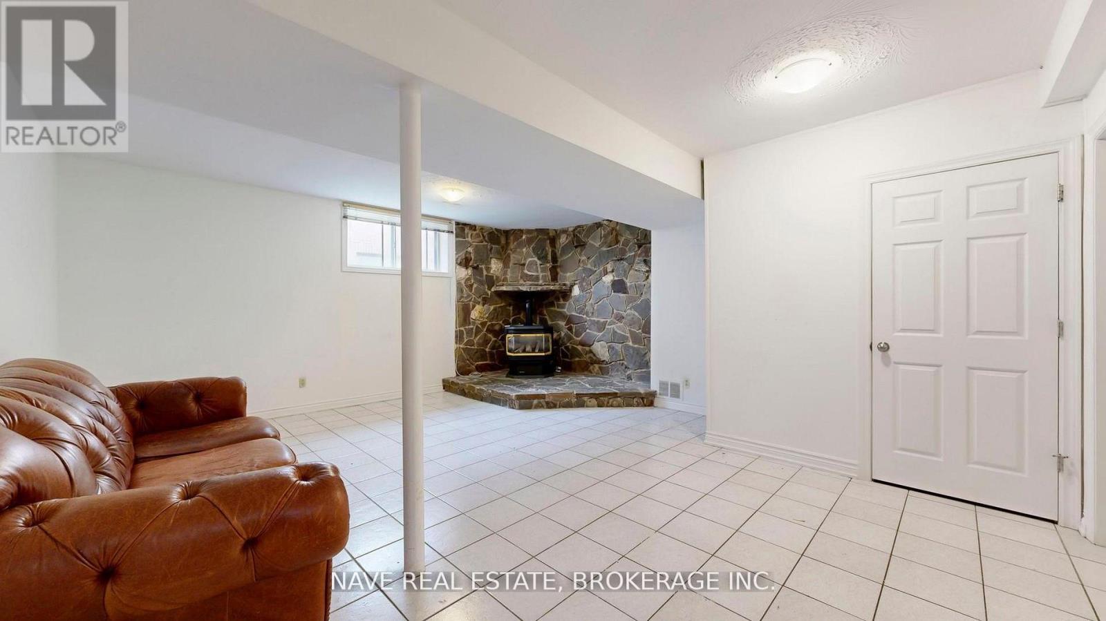 9747 Bathurst Street, Richmond Hill, Ontario  L4C 3X5 - Photo 26 - N12940342