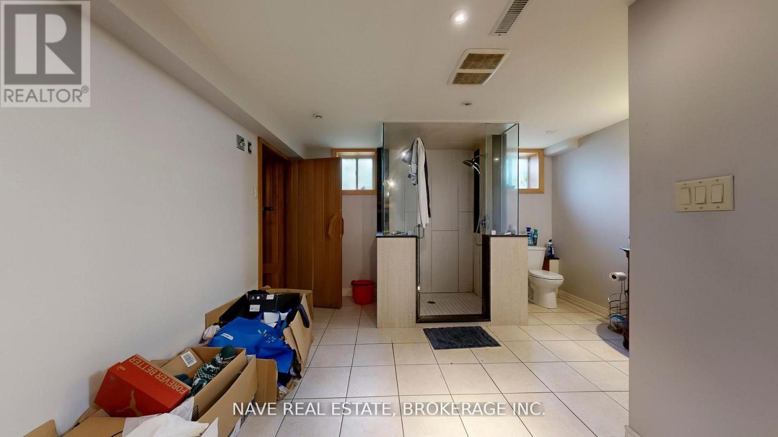 9747 Bathurst Street, Richmond Hill, Ontario  L4C 3X5 - Photo 39 - N12940342