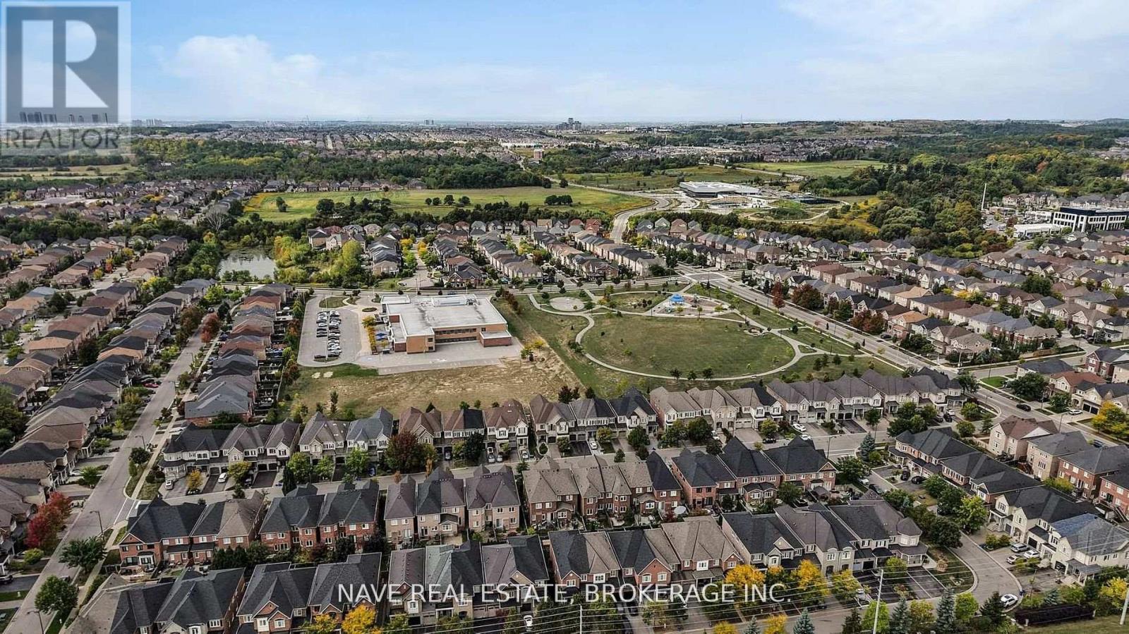 9747 Bathurst Street, Richmond Hill, Ontario  L4C 3X5 - Photo 49 - N12940342