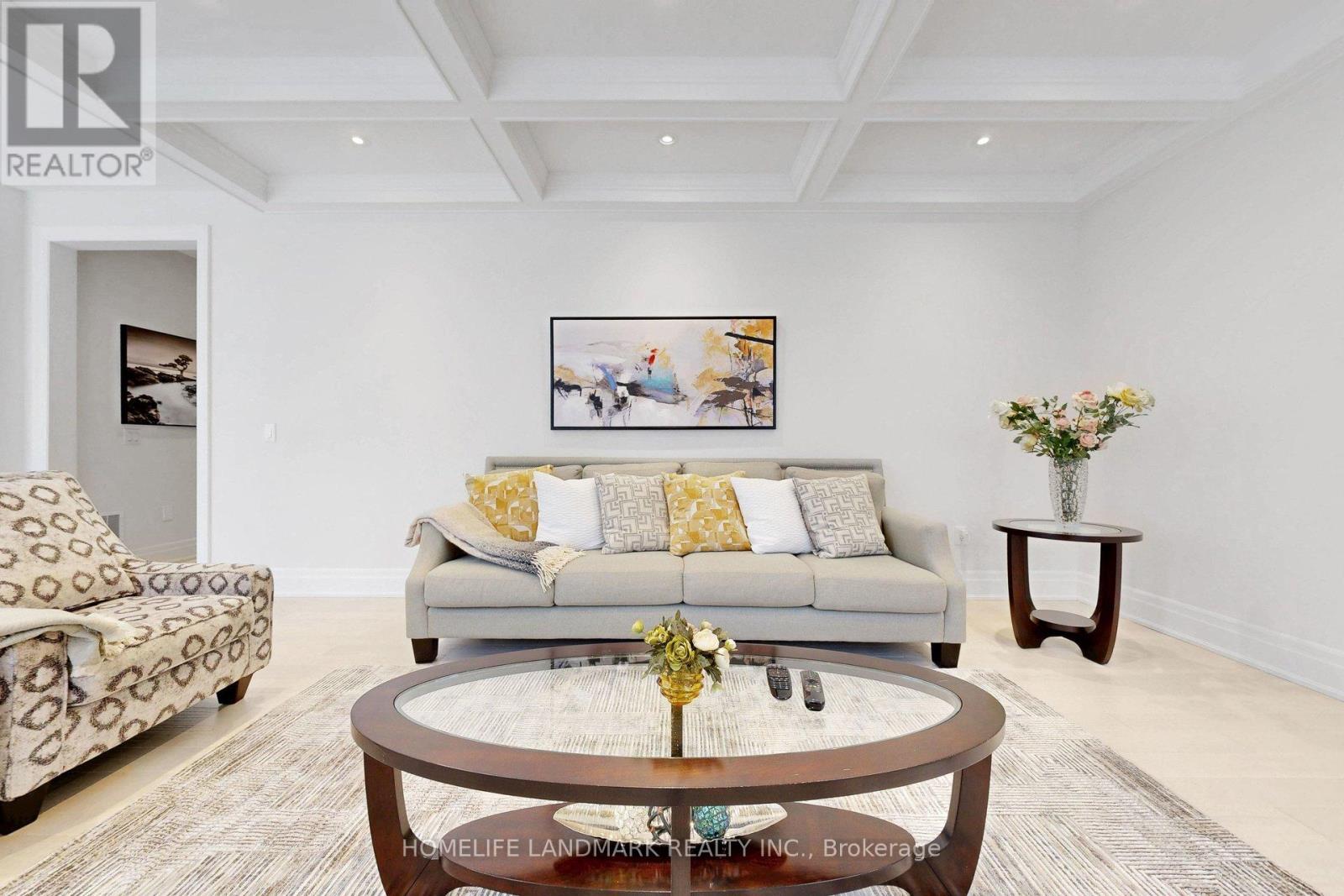 158 Walter English Drive, East Gwillimbury, Ontario  L9N 0Y8 - Photo 23 - N12940354