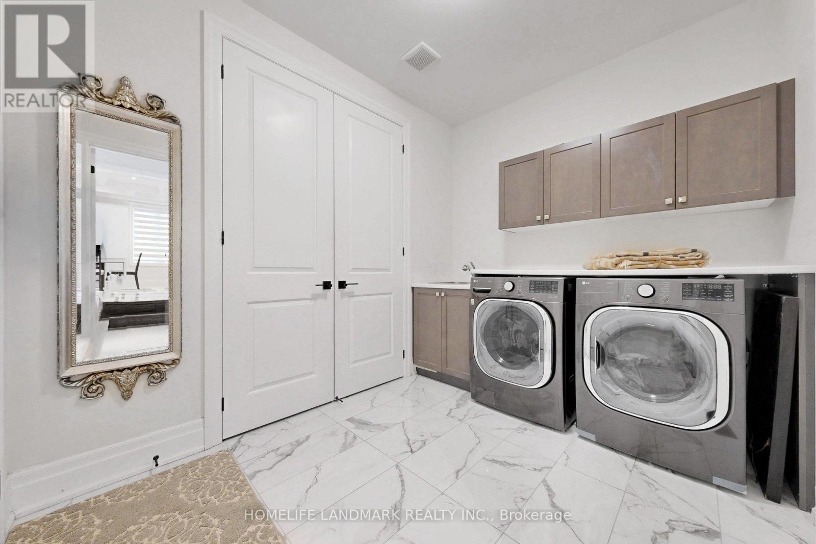 158 Walter English Drive, East Gwillimbury, Ontario  L9N 0Y8 - Photo 26 - N12940354