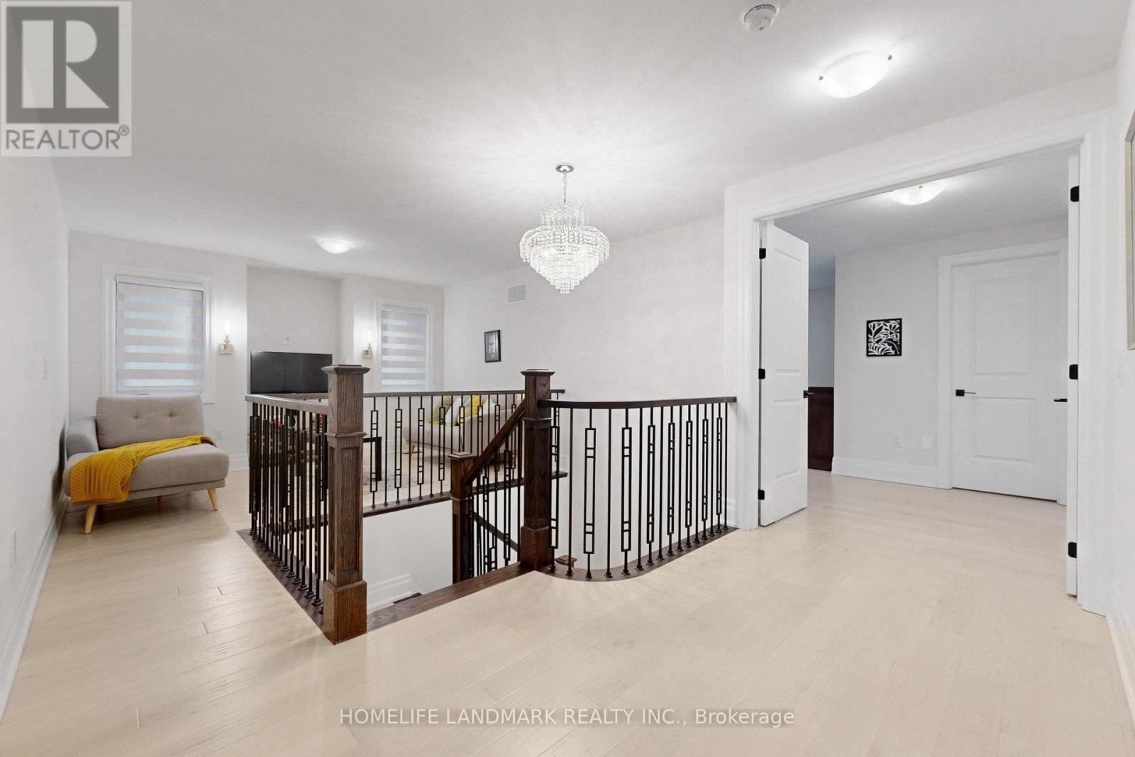 158 Walter English Drive, East Gwillimbury, Ontario  L9N 0Y8 - Photo 27 - N12940354