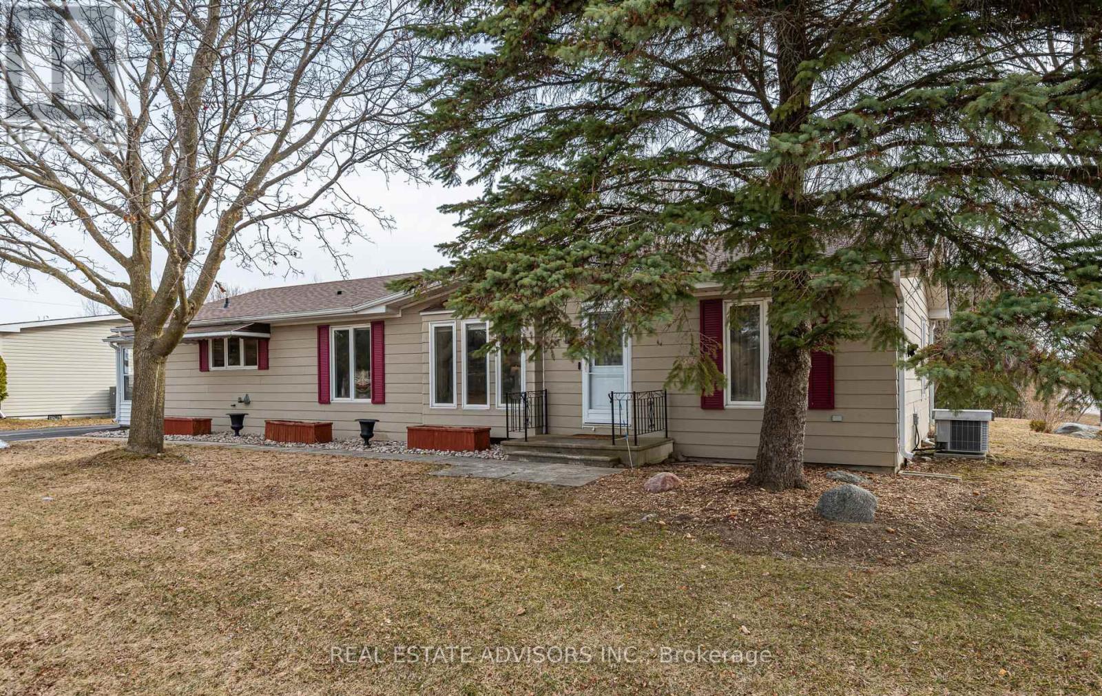 50 Juno Crescent, Georgina, Ontario  L0E 1R0 - Photo 2 - N12940478