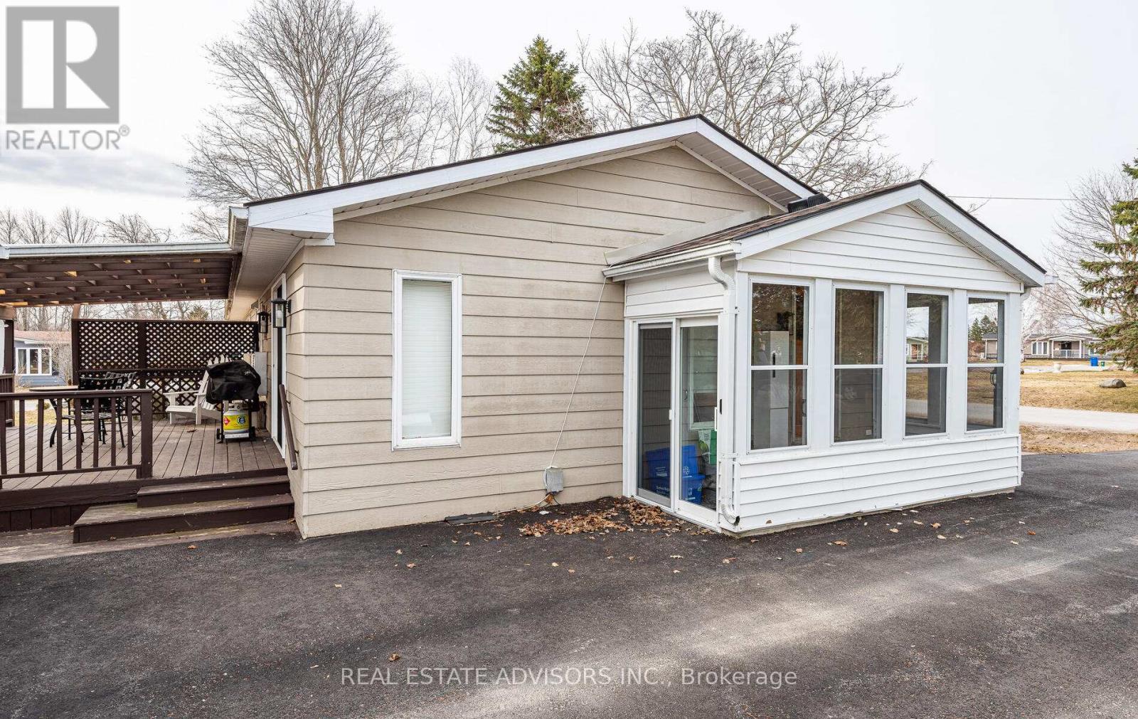 50 Juno Crescent, Georgina, Ontario  L0E 1R0 - Photo 5 - N12940478