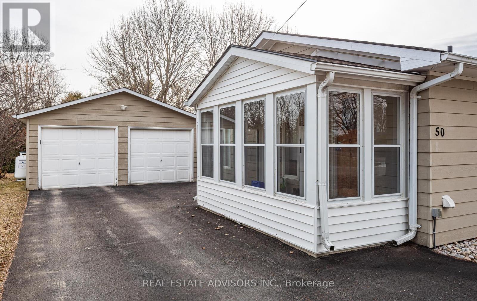 50 Juno Crescent, Georgina, Ontario  L0E 1R0 - Photo 6 - N12940478