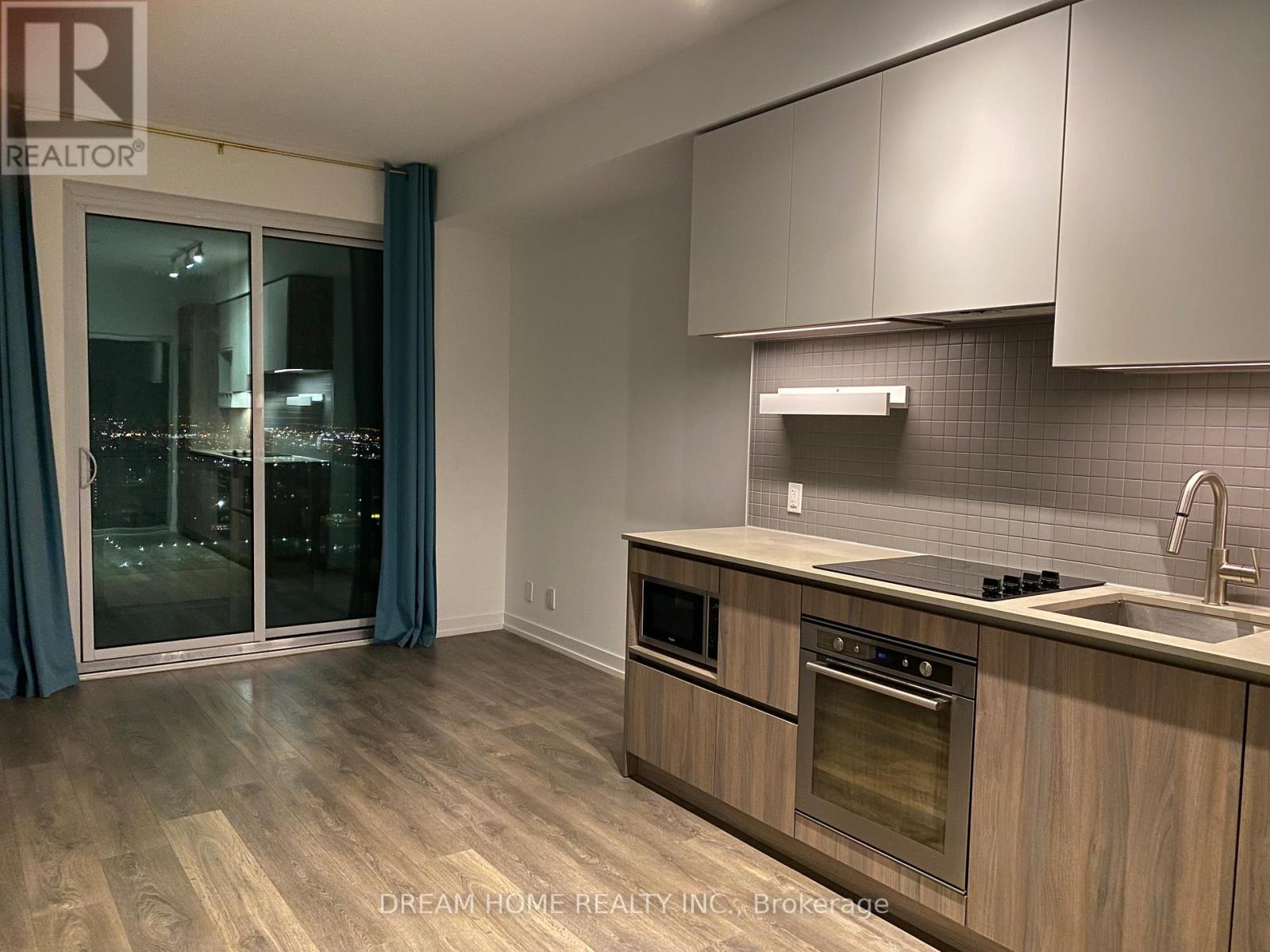 2108 - 950 Portage Parkway, Vaughan, Ontario L4K 0J7 - Photo 6 - N12939566