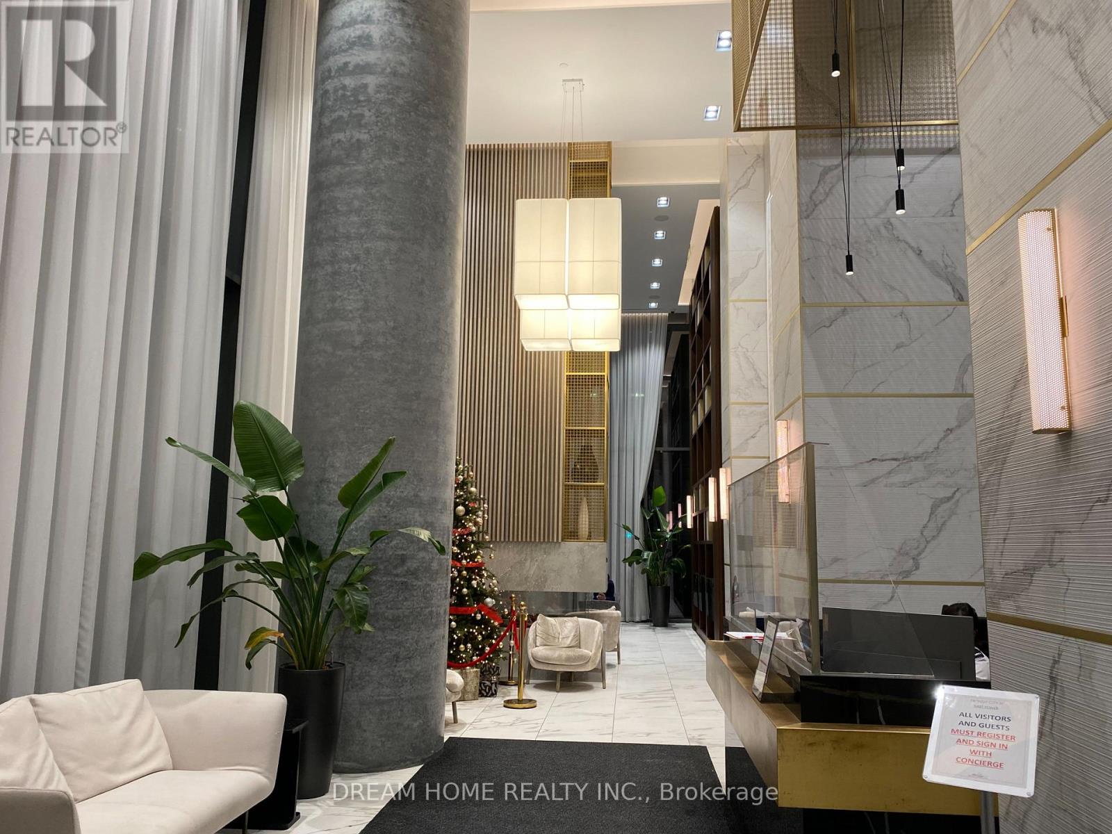 2108 - 950 Portage Parkway, Vaughan, Ontario L4K 0J7 - Photo 2 - N12939566