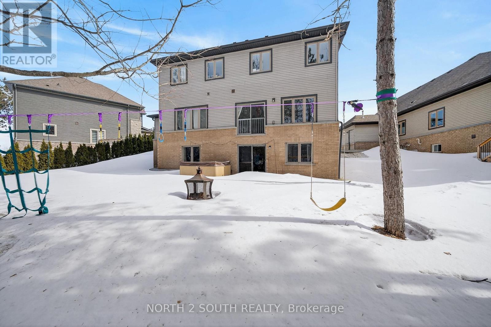 4 Boville Court, Oro-Medonte, Ontario  L0L 2L0 - Photo 6 - S12927128