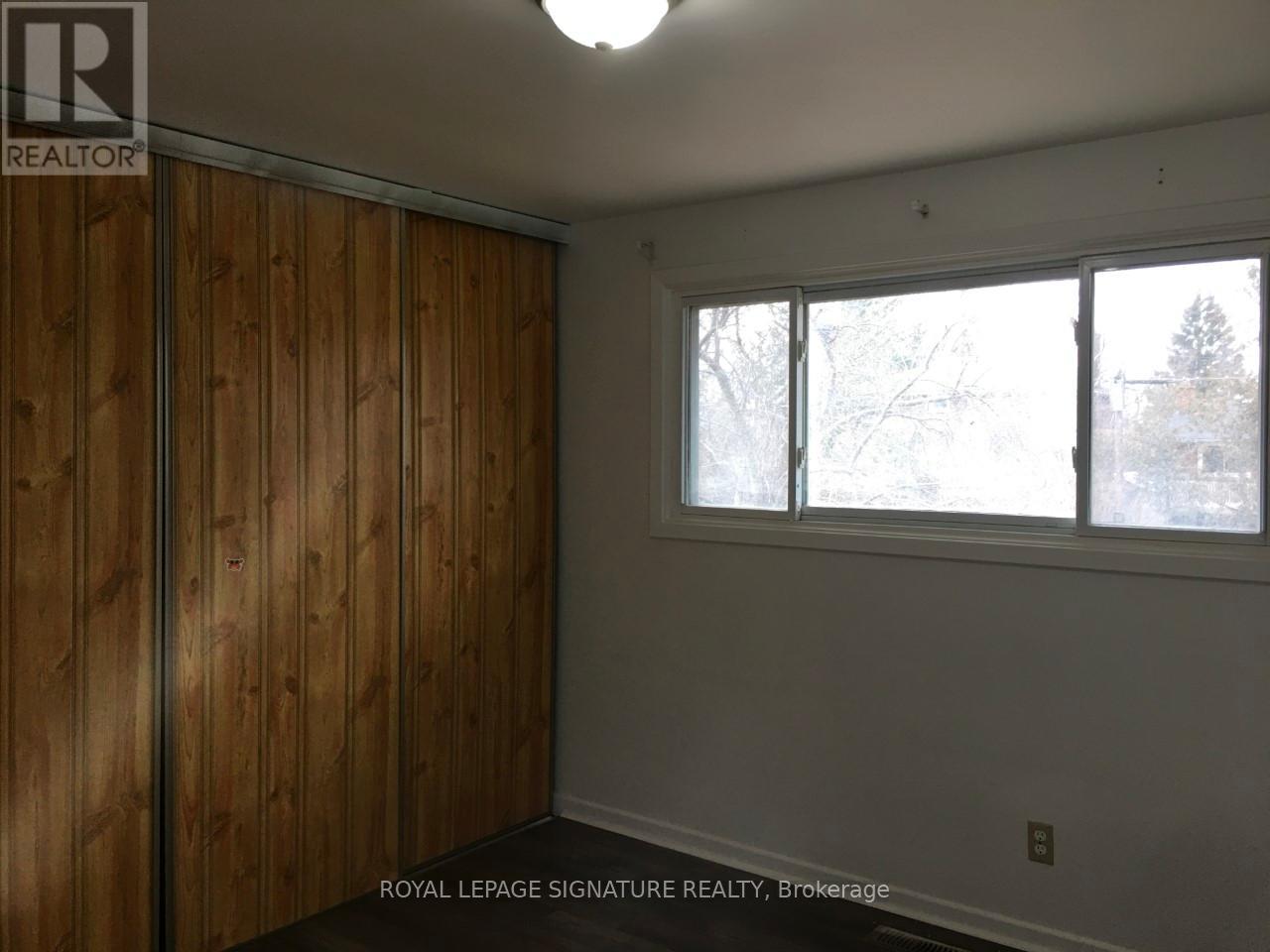 452 Stanfield Drive, Oakville, Ontario  L6L 3P9 - Photo 8 - W12940274