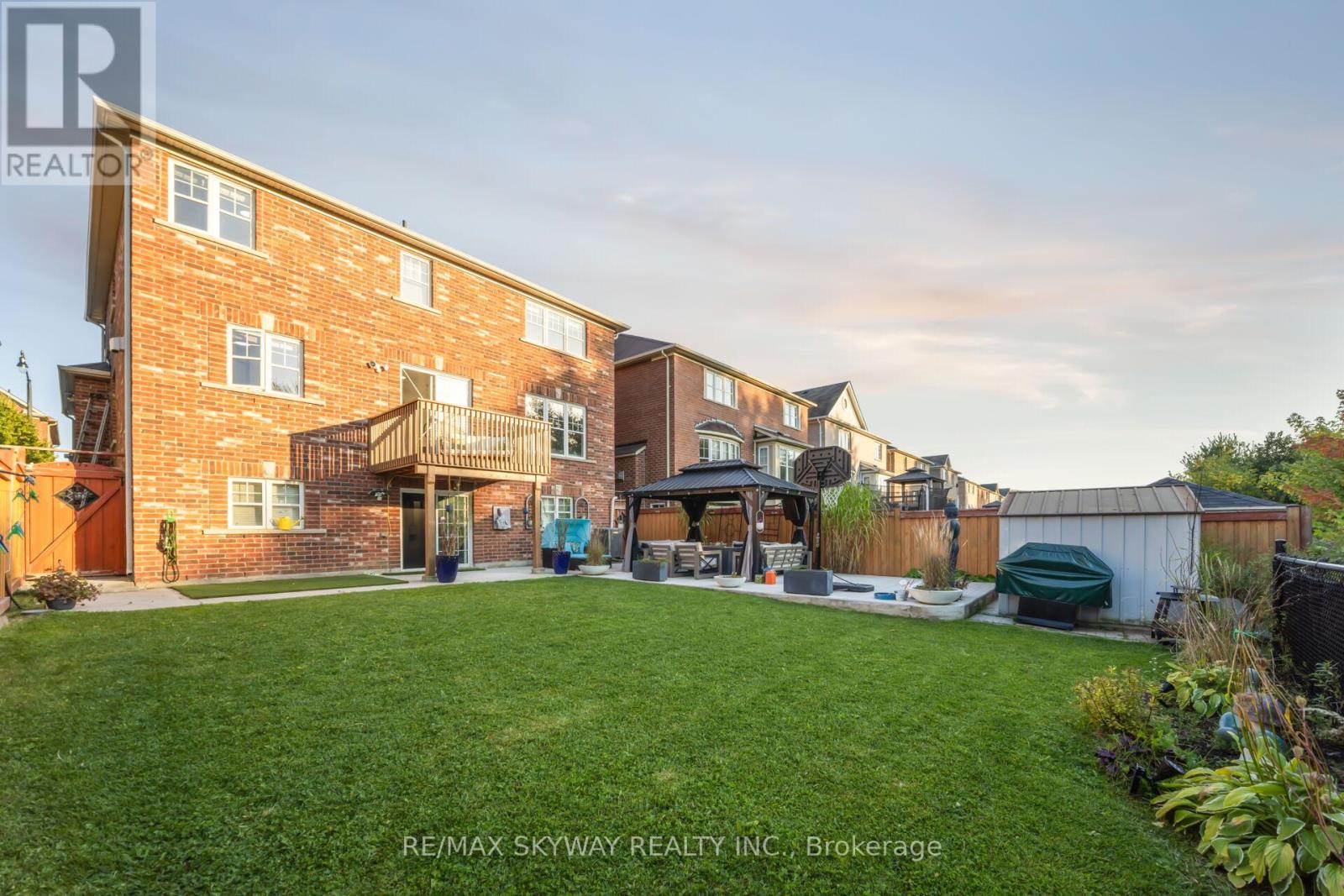 90 Aylesbury Drive, Brampton, Ontario  L7A 0W3 - Photo 38 - W12940280