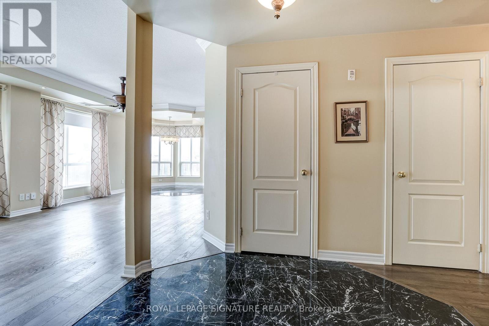 301 - 483 Faith Drive, Mississauga, Ontario  L5R 0A1 - Photo 16 - W12940290