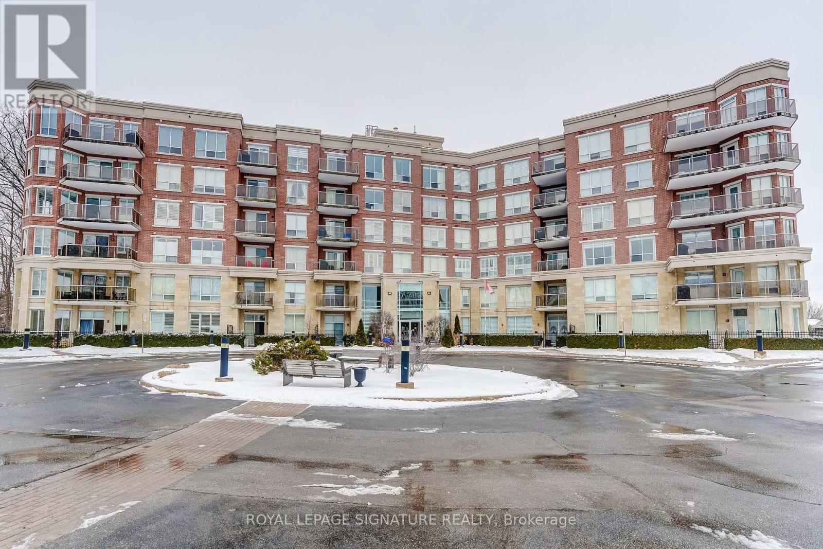 301 - 483 Faith Drive, Mississauga, Ontario  L5R 0A1 - Photo 5 - W12940290