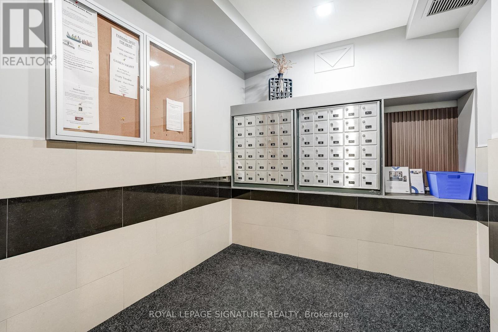 301 - 483 Faith Drive, Mississauga, Ontario  L5R 0A1 - Photo 9 - W12940290