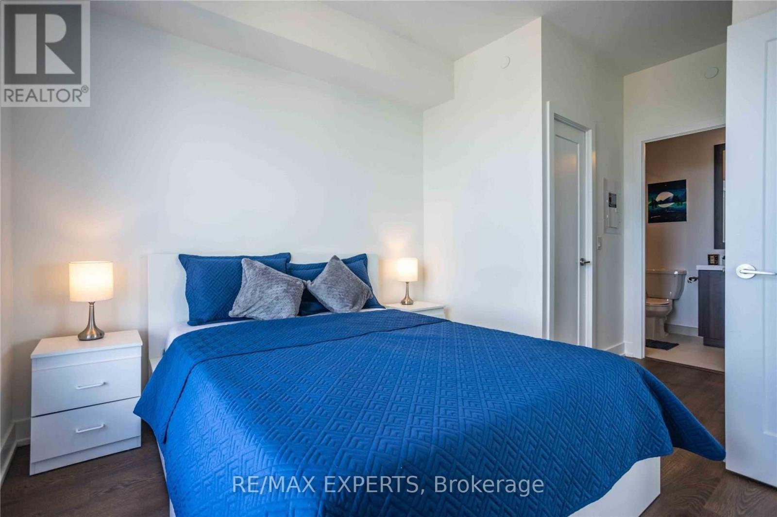 4402 - 7 Mabelle Avenue, Toronto, Ontario  M9A 4X7 - Photo 15 - W12940360