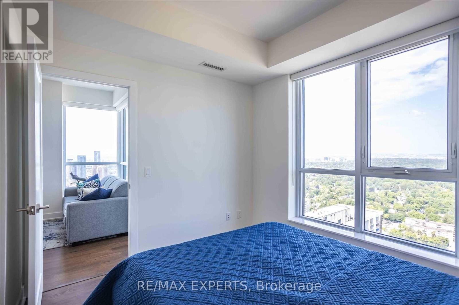 4402 - 7 Mabelle Avenue, Toronto, Ontario  M9A 4X7 - Photo 16 - W12940360