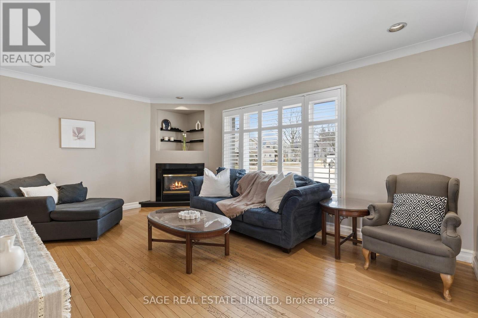 11 Chelsea Drive, Toronto, Ontario  M8W 4R5 - Photo 9 - W12940372