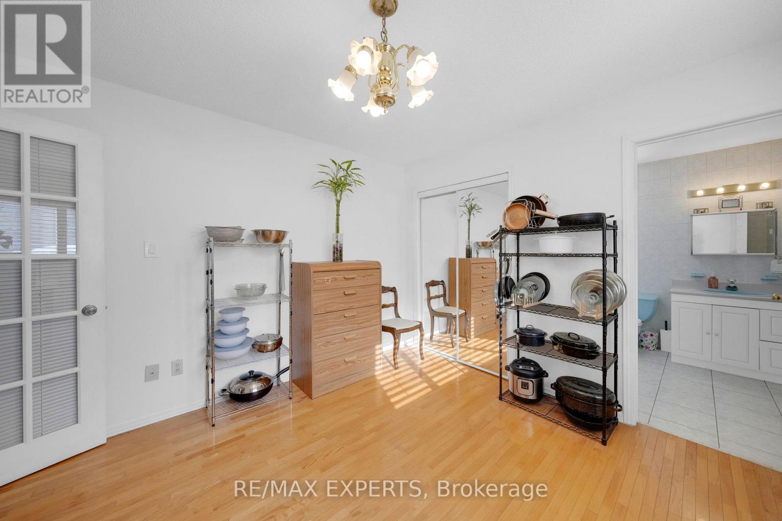 75 St Lucie Drive, Toronto, Ontario  M9M 1T1 - Photo 16 - W12940390