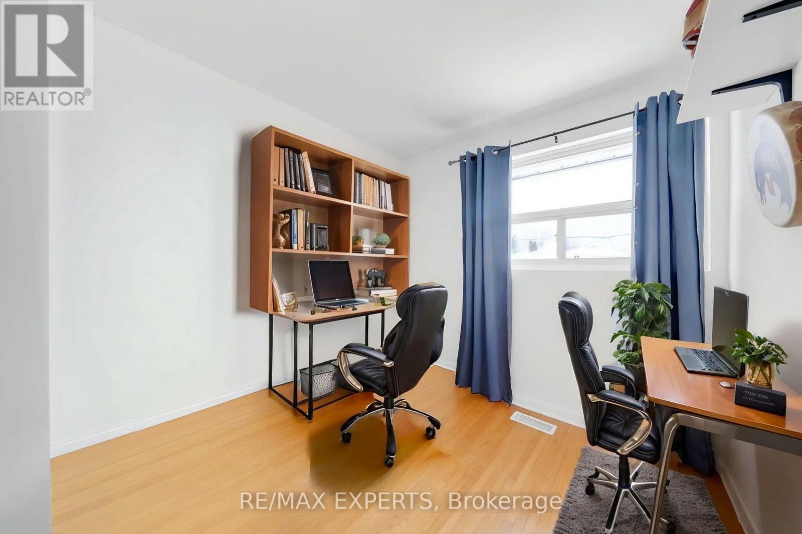 75 St Lucie Drive, Toronto, Ontario  M9M 1T1 - Photo 27 - W12940390