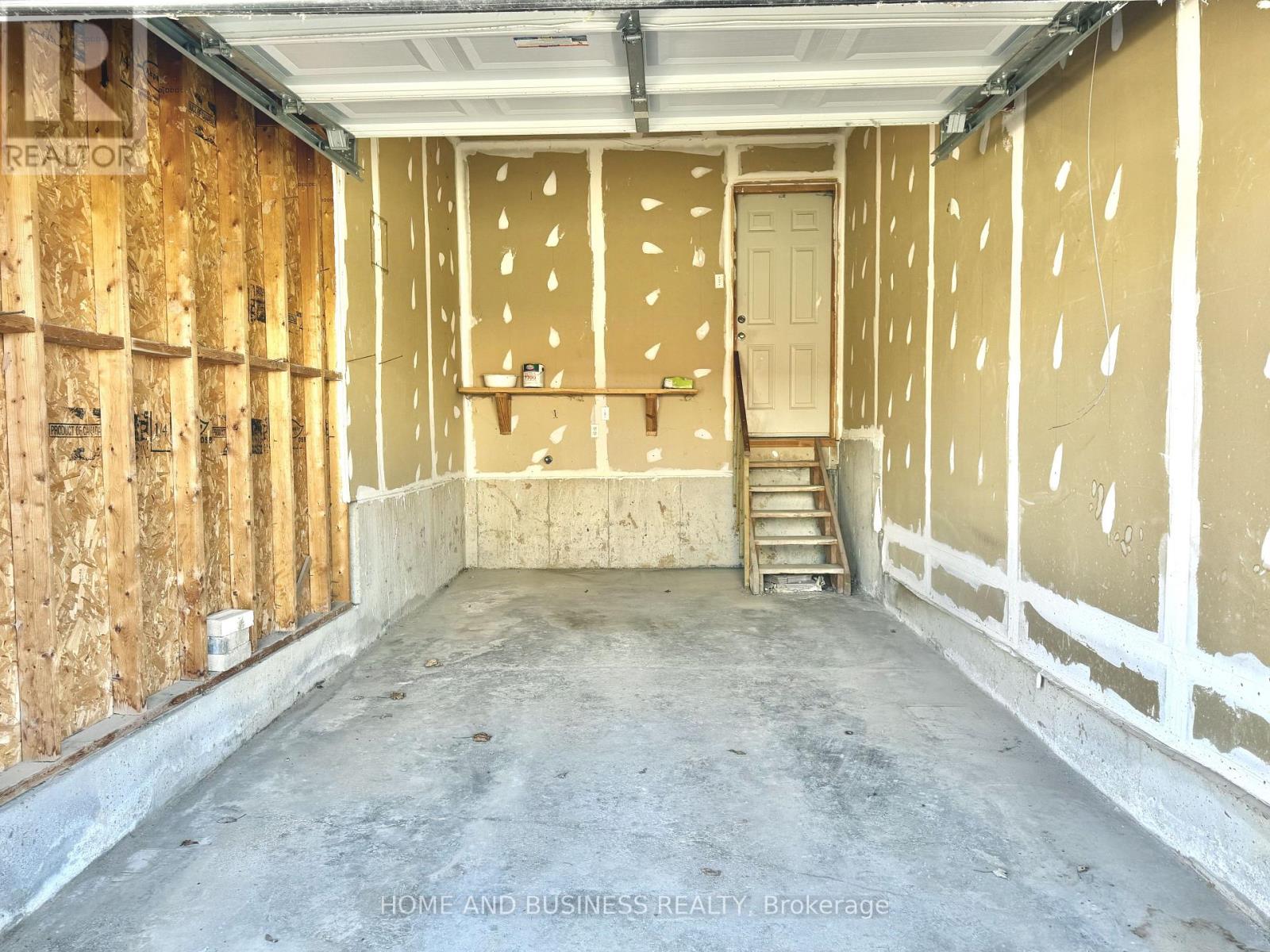 91 Montgomery Boulevard, Orangeville, Ontario  L9W 5H6 - Photo 6 - W12940412