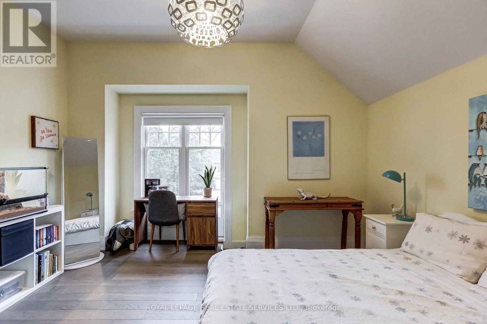 34 Lambeth Road, Toronto, Ontario  M9A 2Y7 - Photo 23 - W12940442