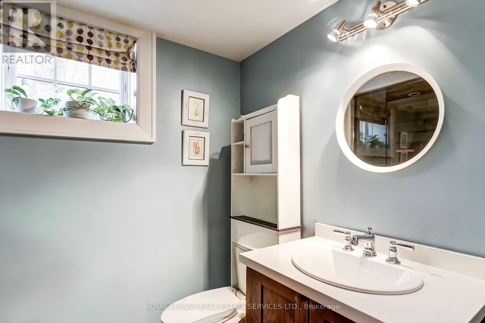 34 Lambeth Road, Toronto, Ontario  M9A 2Y7 - Photo 29 - W12940442