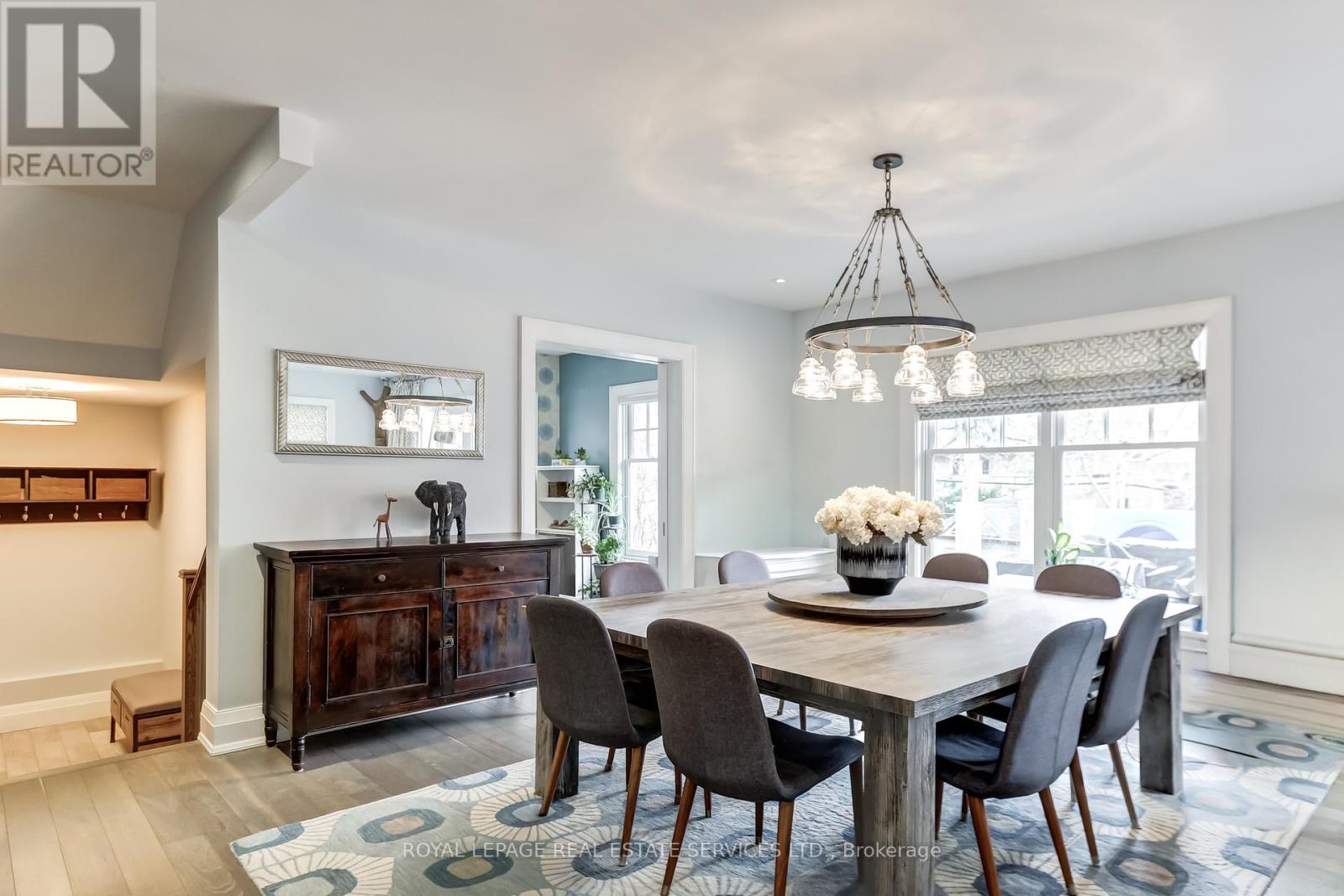 34 Lambeth Road, Toronto, Ontario  M9A 2Y7 - Photo 4 - W12940442