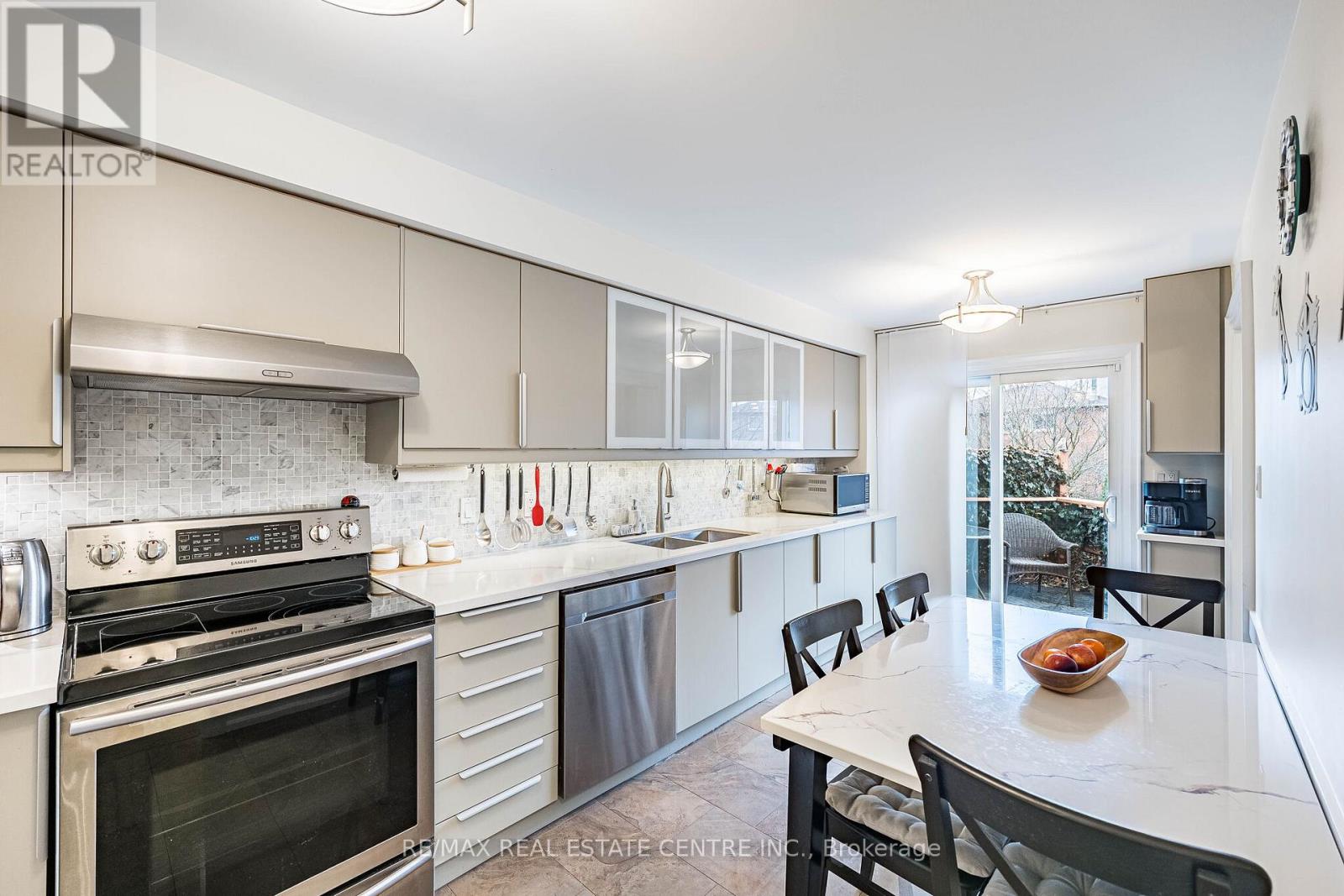 6340 Longspur Road, Mississauga, Ontario  L5N 6G8 - Photo 10 - W12940462