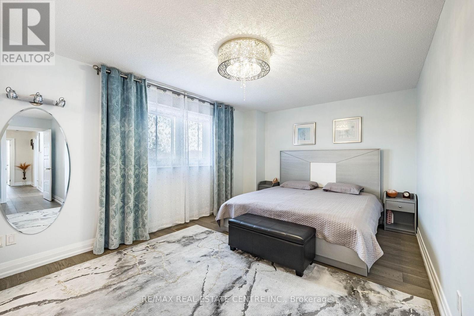 6340 Longspur Road, Mississauga, Ontario  L5N 6G8 - Photo 19 - W12940462