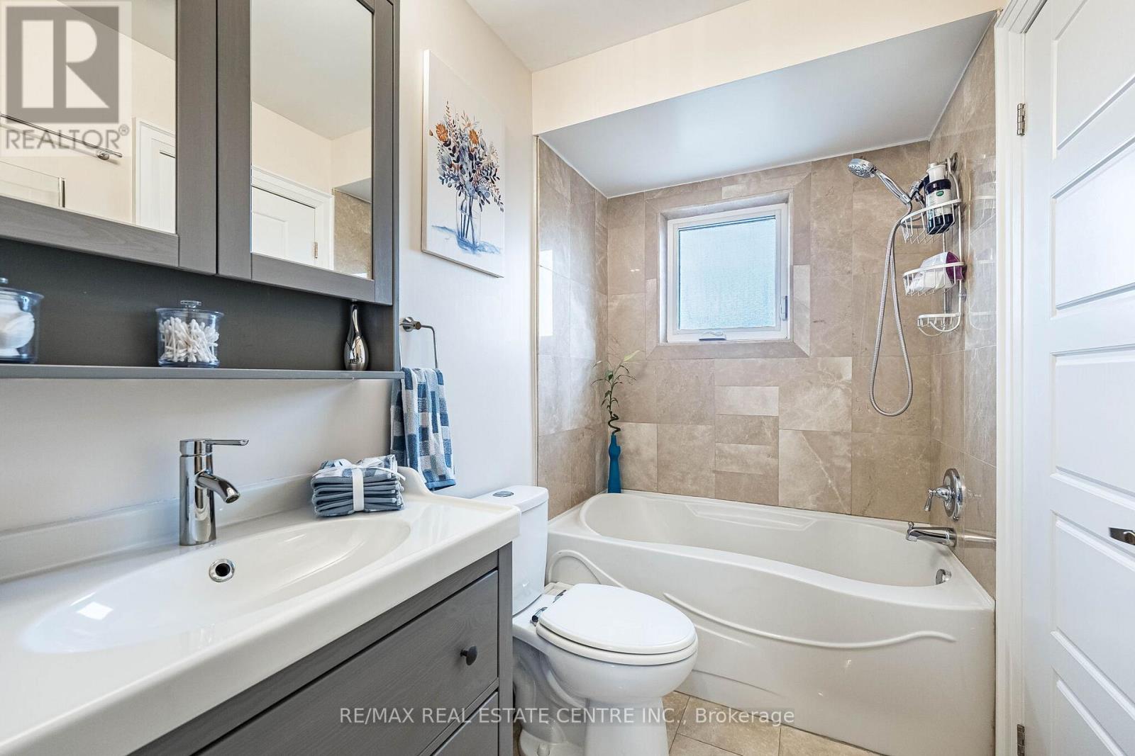 6340 Longspur Road, Mississauga, Ontario  L5N 6G8 - Photo 23 - W12940462