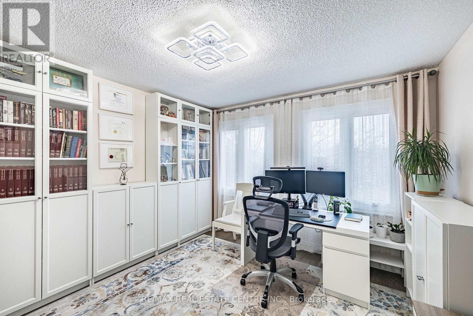 6340 Longspur Road, Mississauga, Ontario  L5N 6G8 - Photo 26 - W12940462