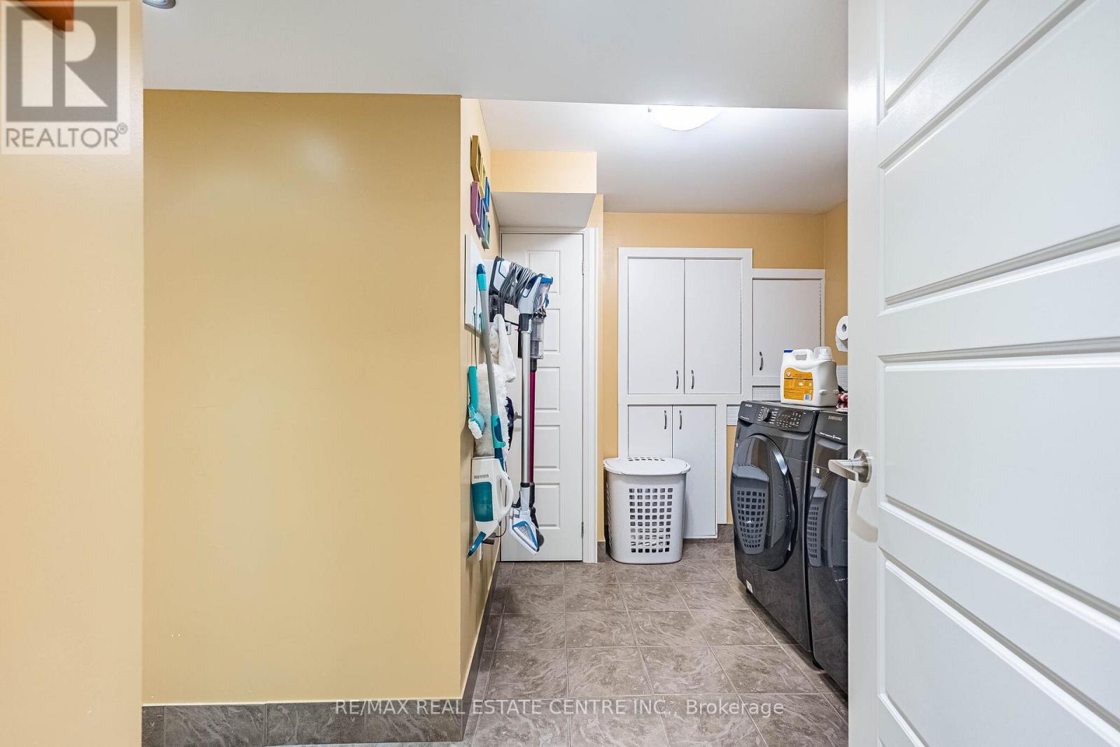 6340 Longspur Road, Mississauga, Ontario  L5N 6G8 - Photo 39 - W12940462