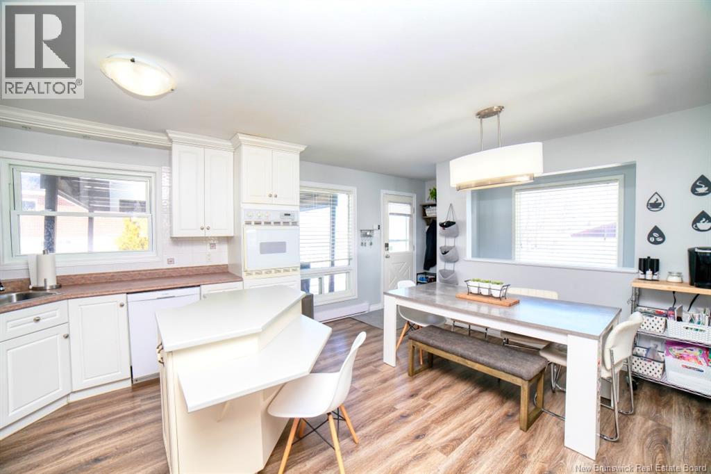 190 Neil, Bathurst, New Brunswick  E2A 3E4 - Photo 7 - NB136036
