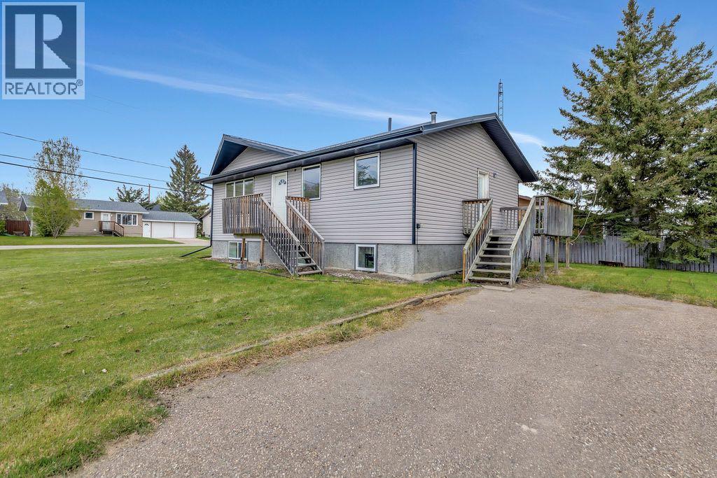 201 3 Avenue E, Neilburg, Saskatchewan  S0M 2C0 - Photo 4 - A2221876